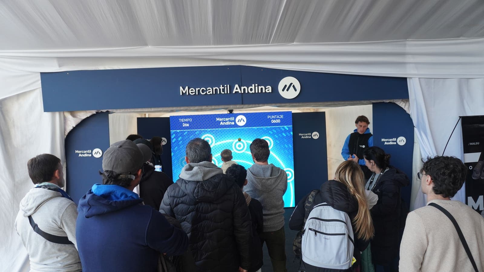 Pádel LED · Mercantil Andina