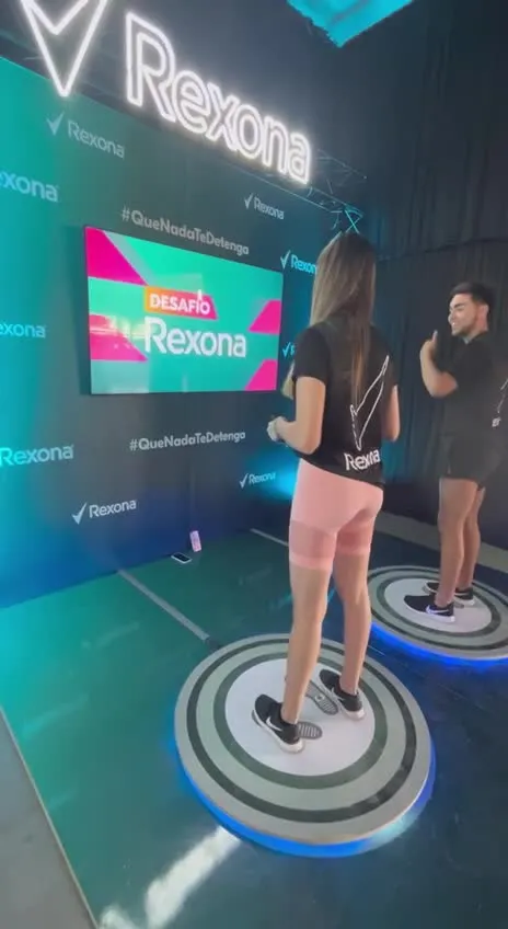 Repiqueteo sobre plataforma para Rexona